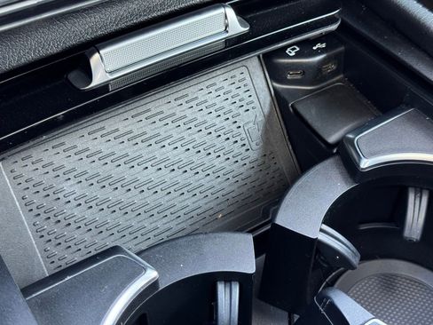 Used 2020 Mercedes-Benz GLE 350 4MATIC image 36