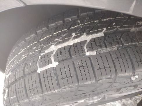 Used 2018 Chrysler Pacifica Touring Plus w/ S Appearance Package image 16