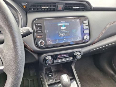 Used 2024 Nissan Kicks SR image 12