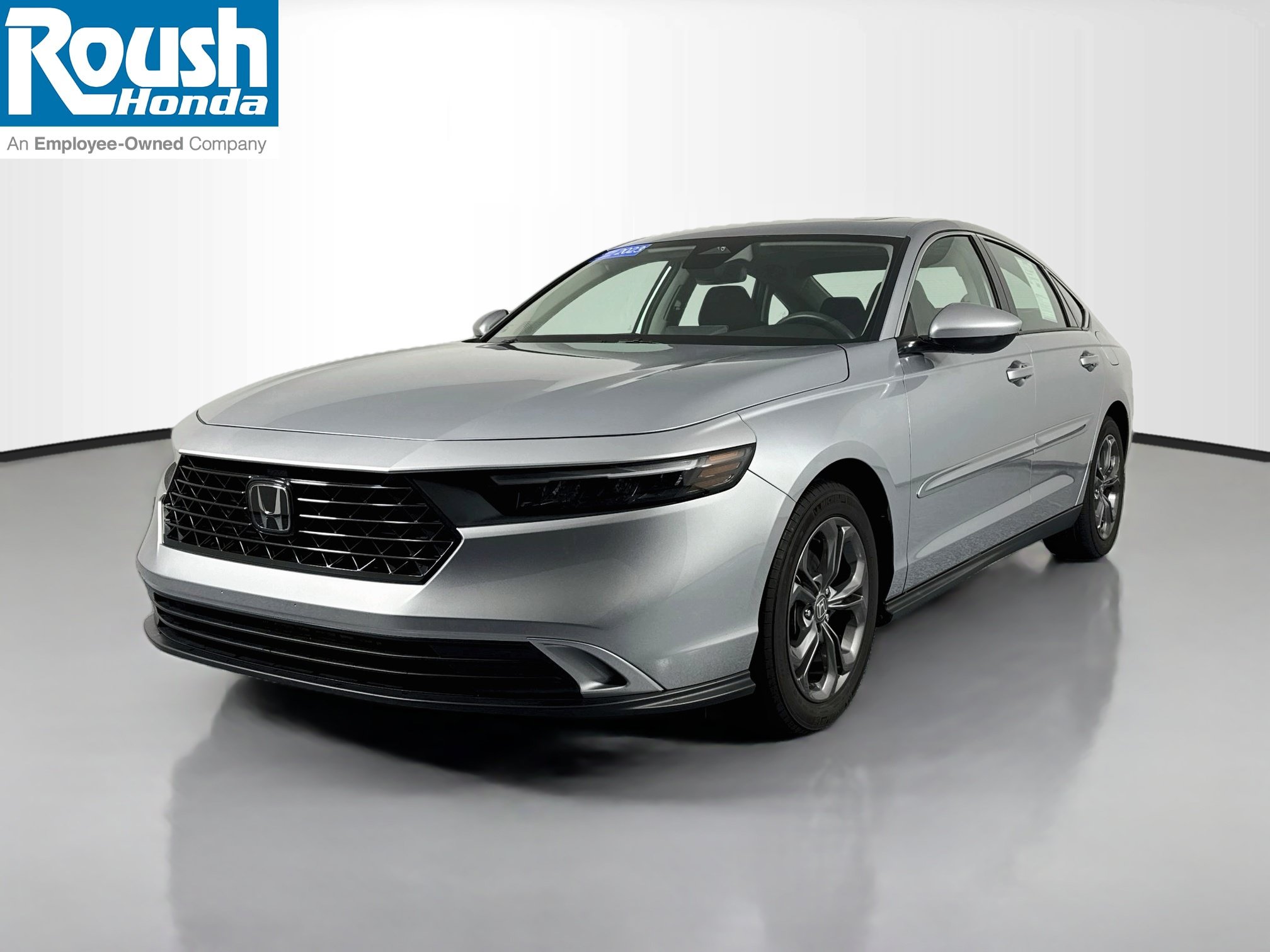 Certified 2023 Honda Accord EX image 1