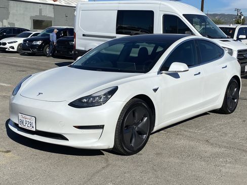 Used 2020 Tesla Model 3 Long Range image 2