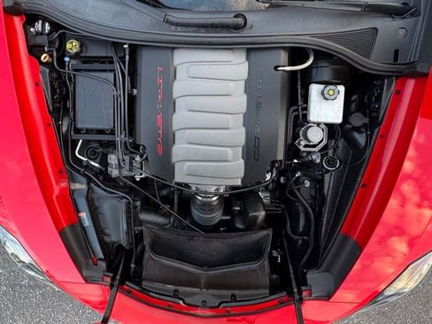 Used 2018 Chevrolet Corvette Grand Sport RWD image 2