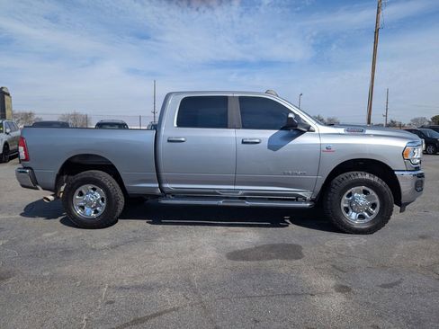 Used 2022 RAM 2500 Big Horn AWD/4WD image 3