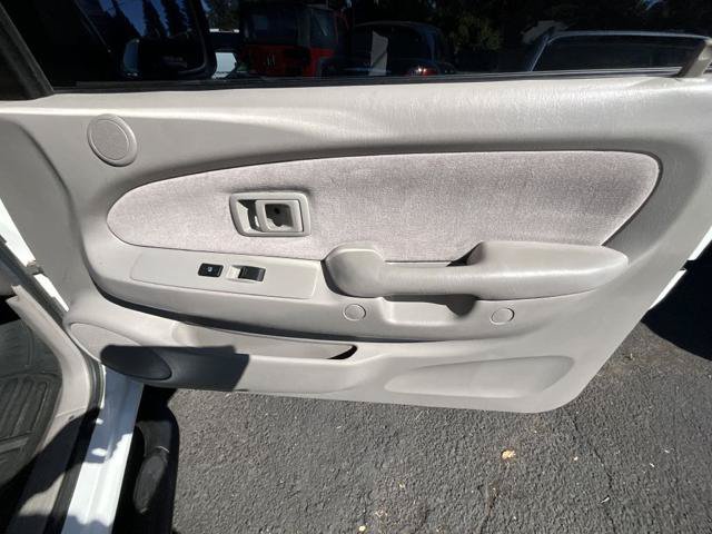 Used 2001 Toyota Tacoma PreRunner RWD image 17