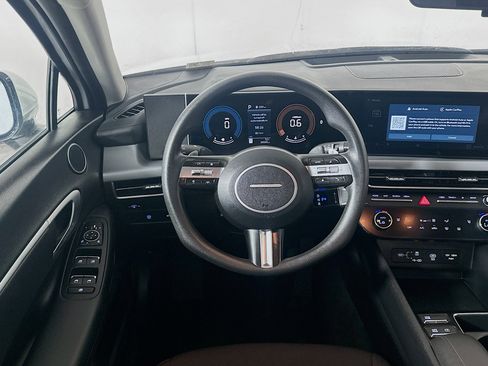 Used 2025 Hyundai Sonata SEL FWD image 18