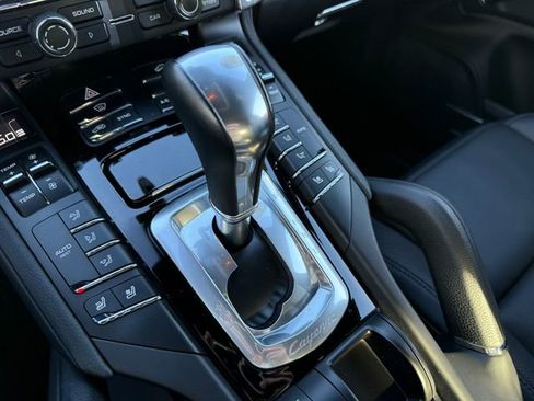 Used 2014 Porsche Cayenne w/ Basic Package image 28