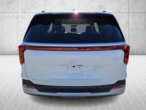 New 2026 Kia Carnival EX image 6
