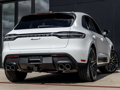Certified 2026 Porsche Macan Turbo AWD/4WD image 11