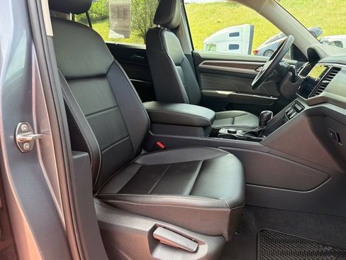 Used 2023 Volkswagen Atlas SE w/ Black Wheel Package AWD/4WD image 37