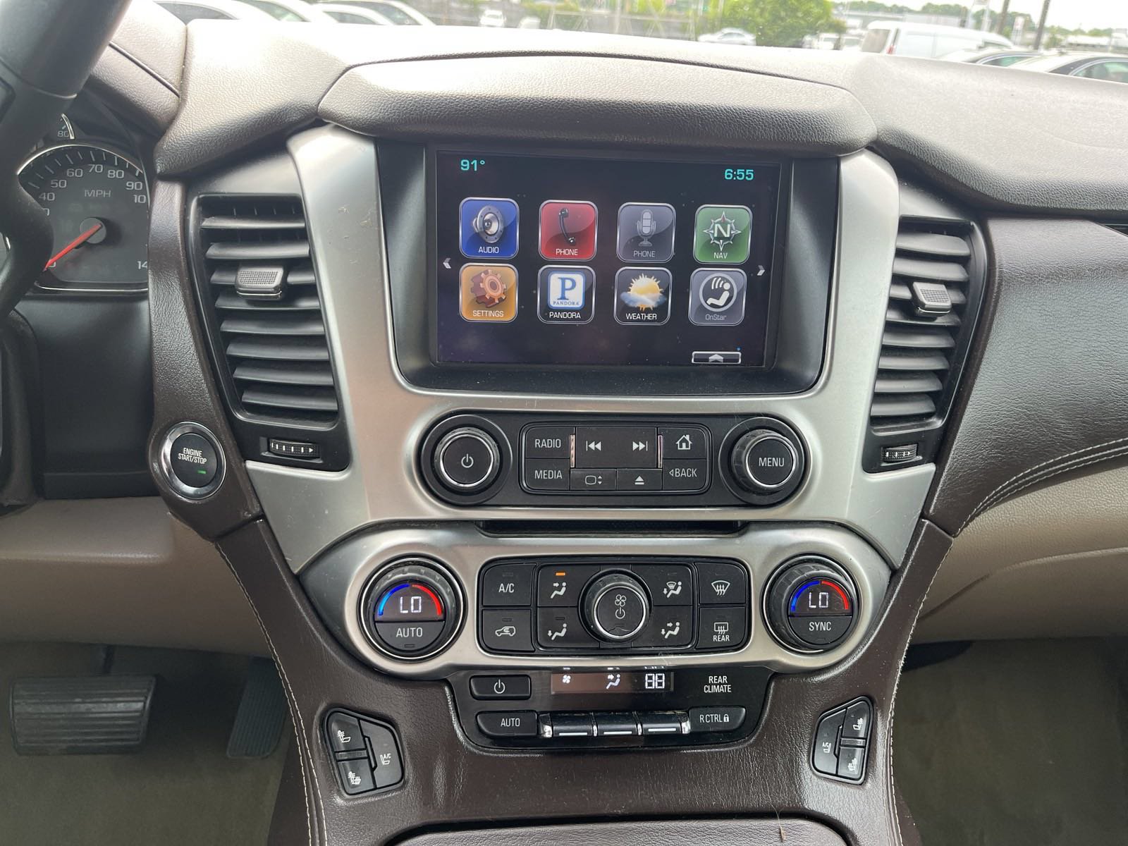 Used 2015 Chevrolet Tahoe LTZ RWD image 20
