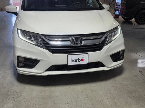Used 2018 Honda Odyssey EX image 9