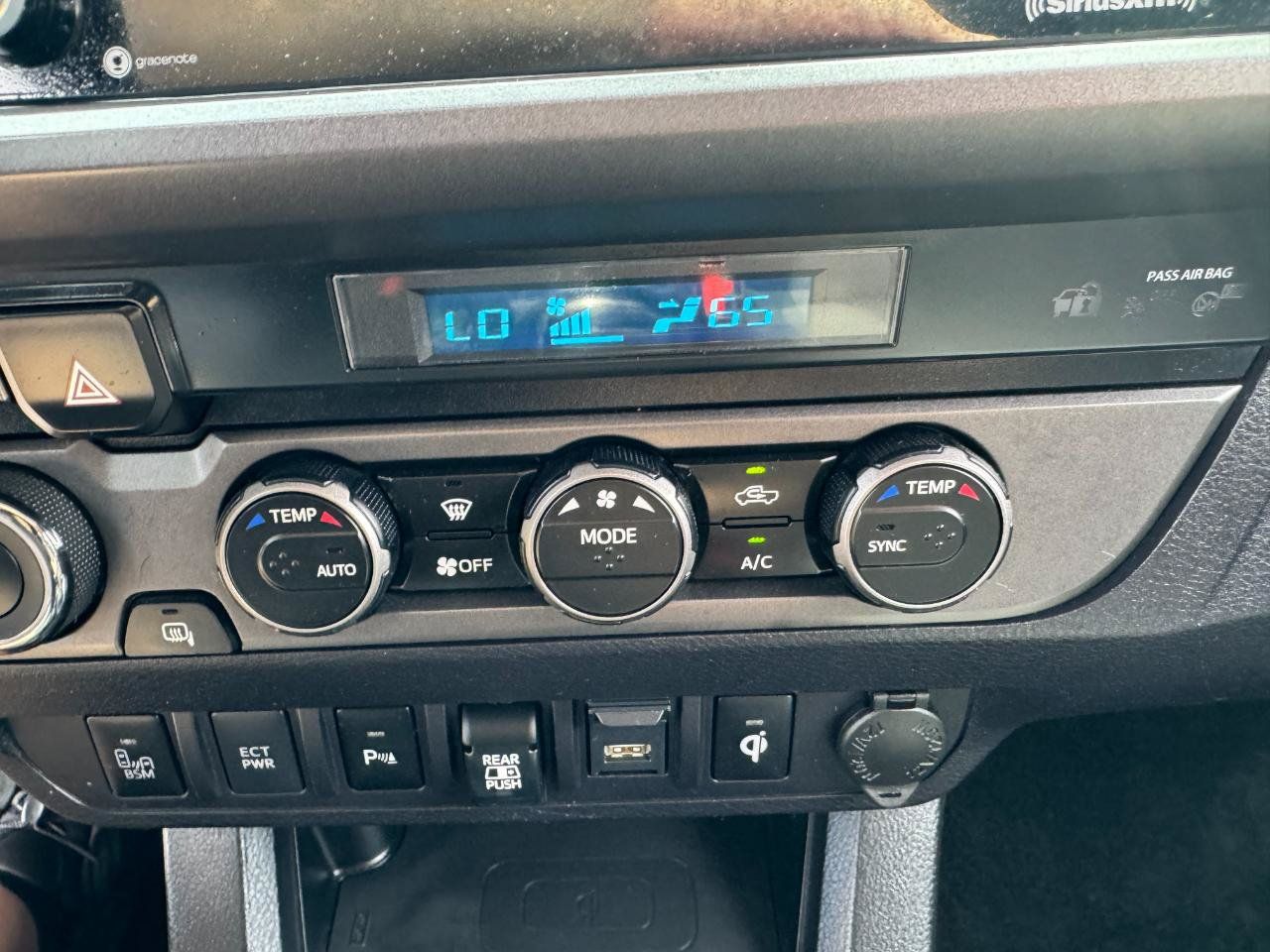 Used 2021 Toyota Tacoma TRD Off-Road w/ Technology Package AWD/4WD image 45