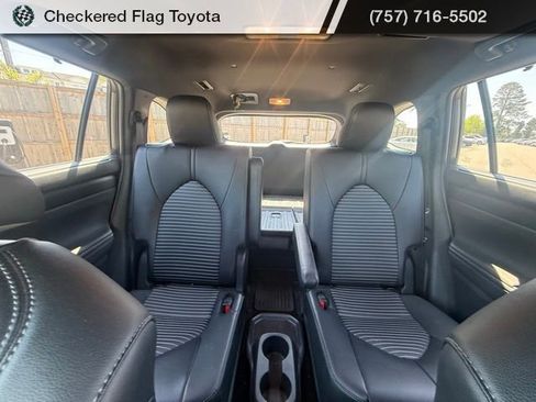 Used 2024 Toyota Highlander XSE image 20