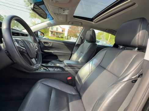 Used 2013 Toyota Avalon XLE Touring FWD image 10