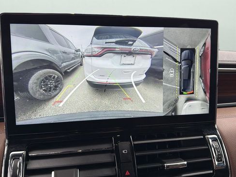 Used 2024 Lincoln Navigator L Reserve image 19