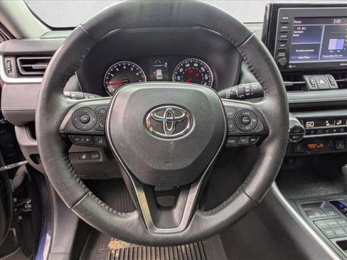 Used 2021 Toyota RAV4 XLE Premium AWD/4WD image 19
