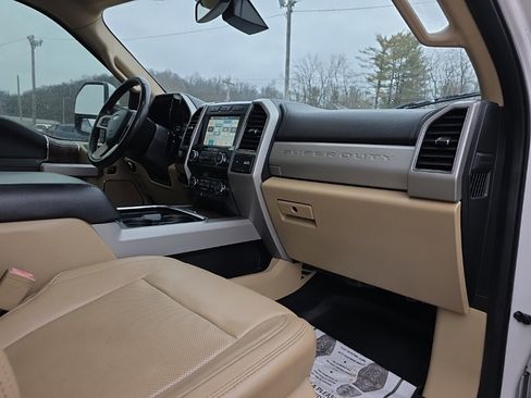 Used 2019 Ford F250 Lariat w/ Lariat Ultimate Package image 20