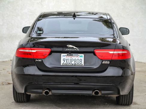 Used 2018 Jaguar XE Premium AWD/4WD image 5