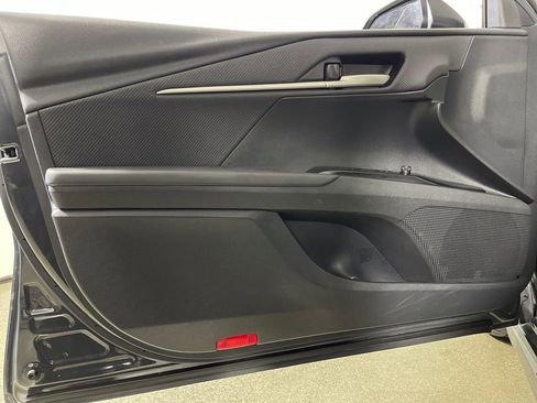Certified 2025 Toyota Camry SE FWD image 17