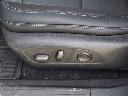 New 2026 Chevrolet Equinox EV LT image 19