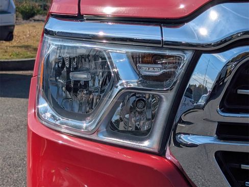 Used 2024 RAM 1500 Laramie image 28