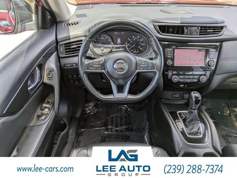 Used 2018 Nissan Rogue SL w/ Premium Package AWD/4WD image 14
