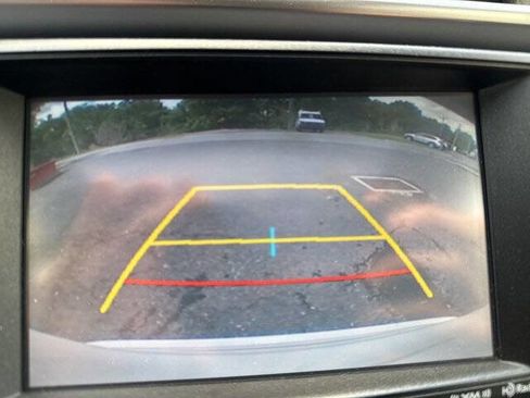 Used 2016 Toyota RAV4 Limited image 23