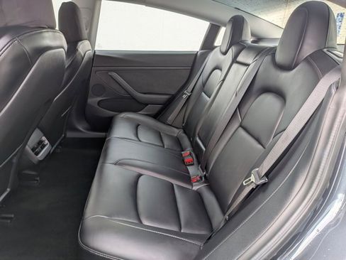 Used 2022 Tesla Model 3 Long Range image 19