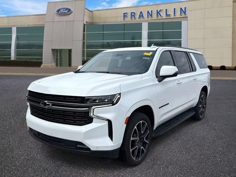 Used 2021 Chevrolet Suburban RST w/ Luxury Package AWD/4WD image 3