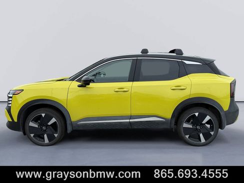 Used 2026 Nissan Kicks SR w/ Cold Weather Package AWD/4WD image 6