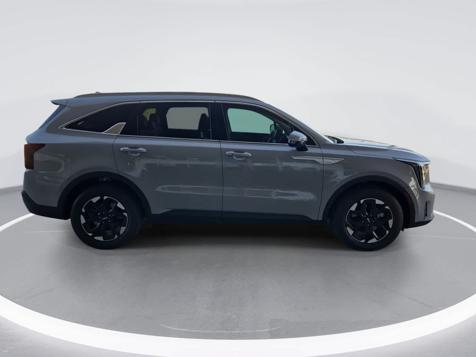 Used 2024 Kia Sorento S w/ Panoramic Sunroof Package FWD image 9