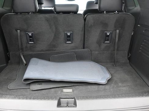Used 2024 GMC Acadia Elevation w/ Luxury Package FWD image 19