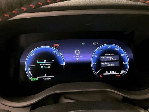Used 2025 Toyota Sienna XSE FWD image 29
