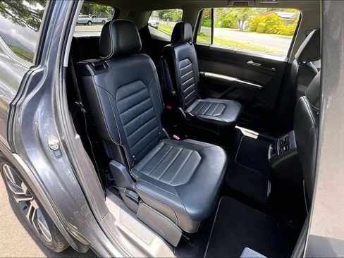 Used 2023 Volkswagen Atlas SEL Premium AWD/4WD image 29