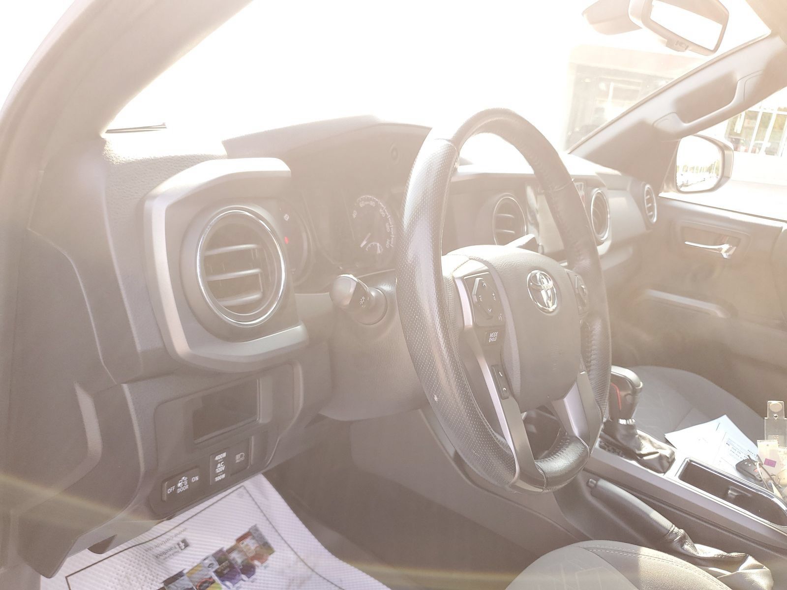Used 2019 Toyota Tacoma TRD Off-Road AWD/4WD image 18