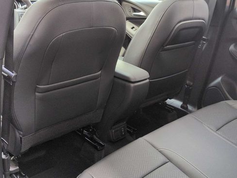 Used 2022 Buick Encore GX Essence w/ Experience Buick Package AWD/4WD image 19