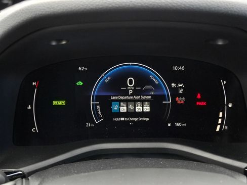 Used 2026 Toyota Camry SE FWD image 21