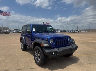 Used 2020 Jeep Wrangler Sport AWD/4WD video 1