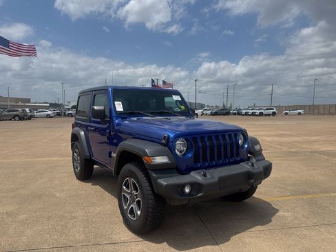 Used 2020 Jeep Wrangler Sport AWD/4WD image 1