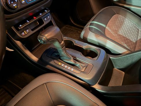 Used 2016 Chevrolet Colorado Z71 image 19