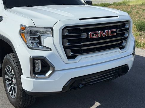 Used 2020 GMC Sierra 1500 AT4 w/ Off-Road Performance Package AWD/4WD image 5