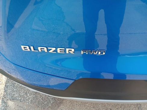 Used 2025 Chevrolet Blazer LT image 31