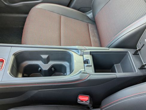 Used 2025 Nissan Kicks SR image 26