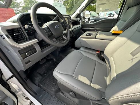 New 2026 Ford F550 4x4 Regular Cab Super Duty image 19