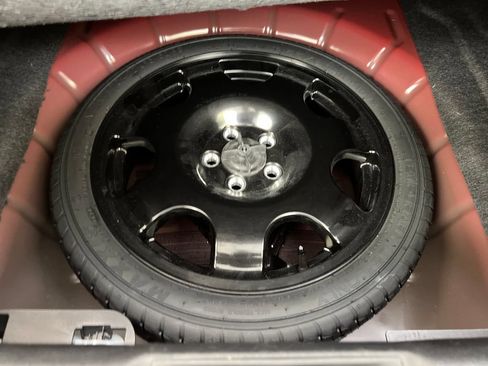 Used 2025 Ford Mustang Coupe RWD image 30