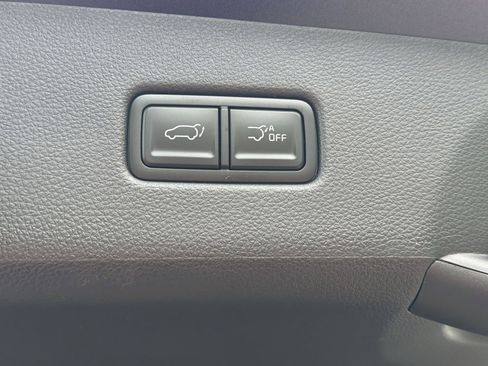 New 2026 Kia Carnival EX FWD image 32