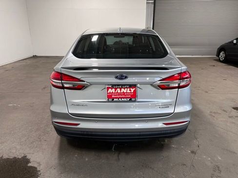 Used 2020 Ford Fusion Titanium image 4
