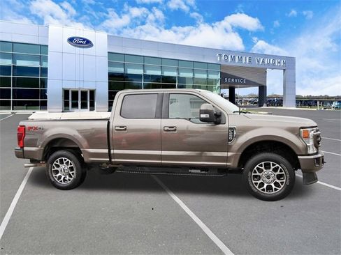 Used 2022 Ford F250 Lariat w/ Lariat Ultimate Package image 4