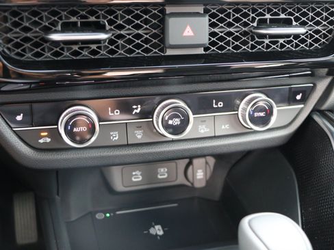 Used 2025 Acura ADX FWD image 22