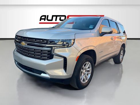 Used 2023 Chevrolet Tahoe LT w/ Luxury Package RWD image 3